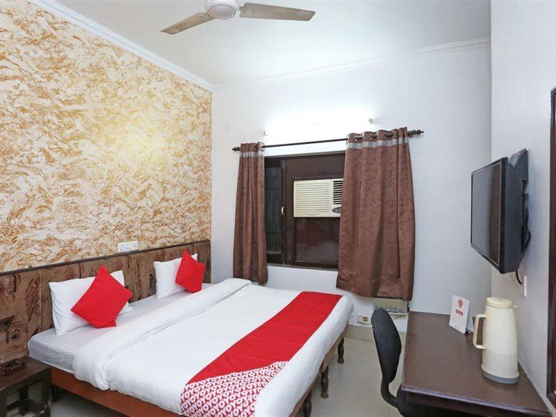 OYO 7128 Hotel Rama Karnāl Exterior foto
