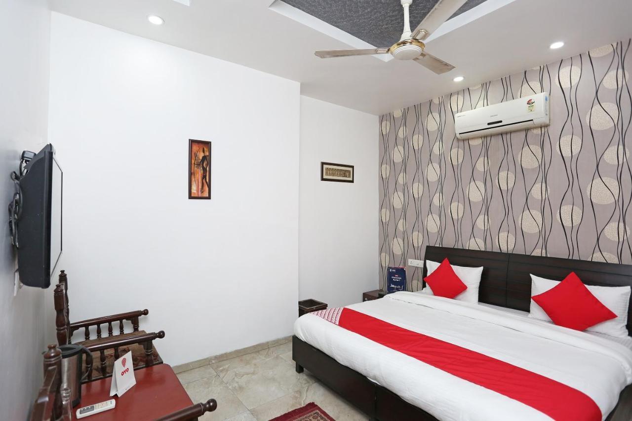 OYO 7128 Hotel Rama Karnāl Exterior foto